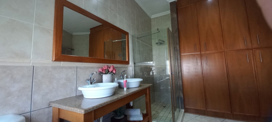 3 Bedroom Property for Sale in Roosheuwel North West